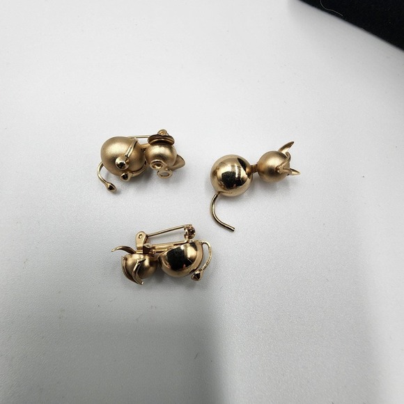 3 Tiny Gold Tone‎ Lapel Hat Pin Brooch Animals Mouse Cats Bunnies - Picture 8 of 8